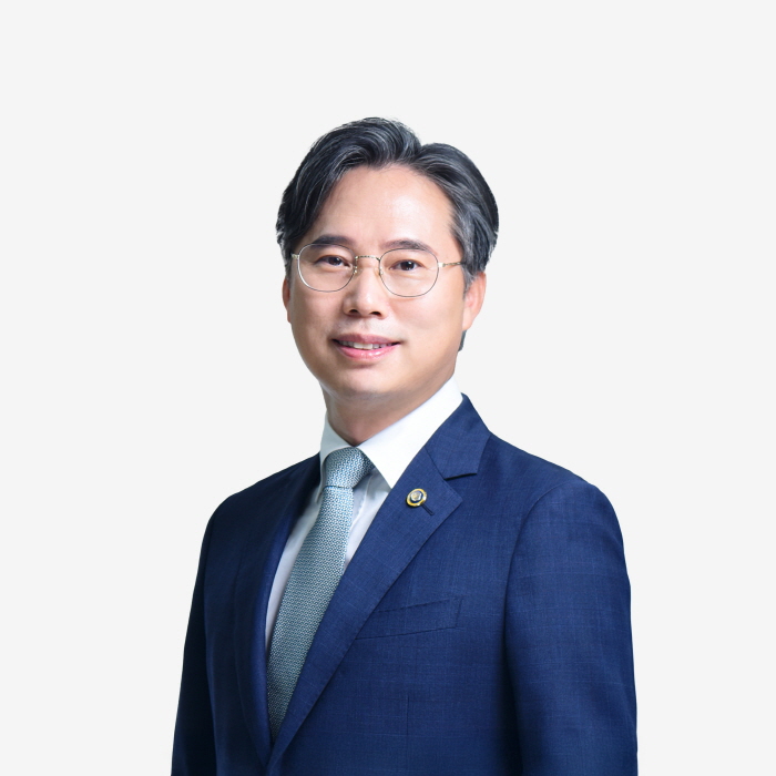 [크기변환]박진규 고문님_수정버전_700.jpg